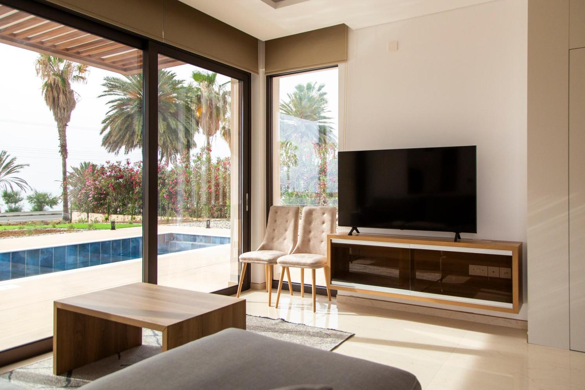 Santa Barbara Seafront Villas W Jacuzzi Pool Paphos Kültér fotó