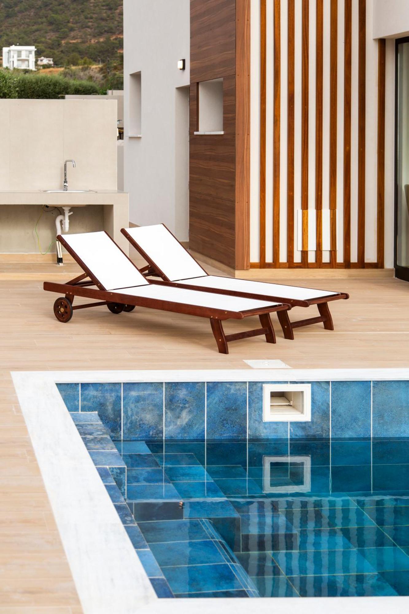 Santa Barbara Seafront Villas W Jacuzzi Pool Paphos Kültér fotó