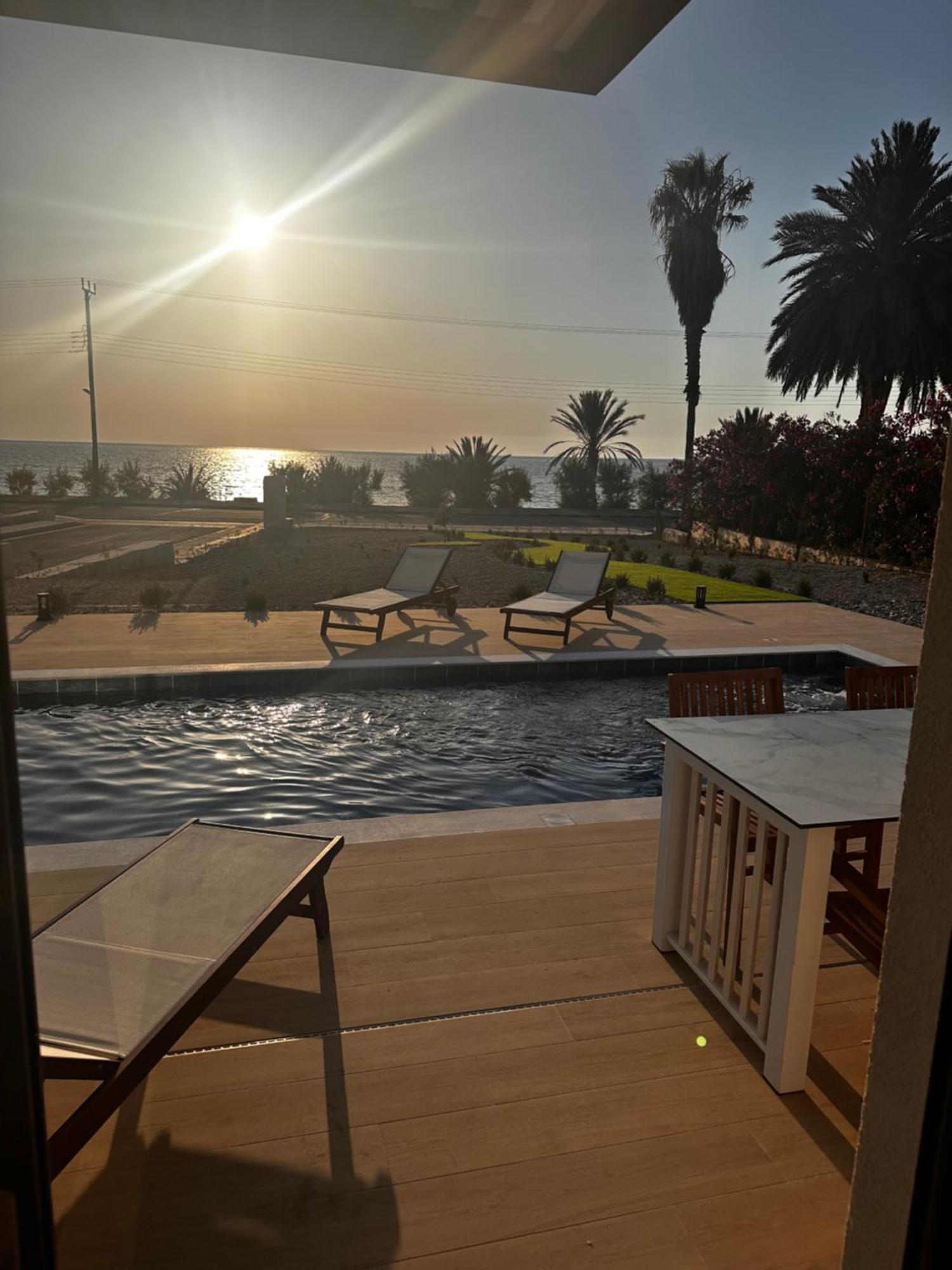 Santa Barbara Seafront Villas W Jacuzzi Pool Paphos Kültér fotó