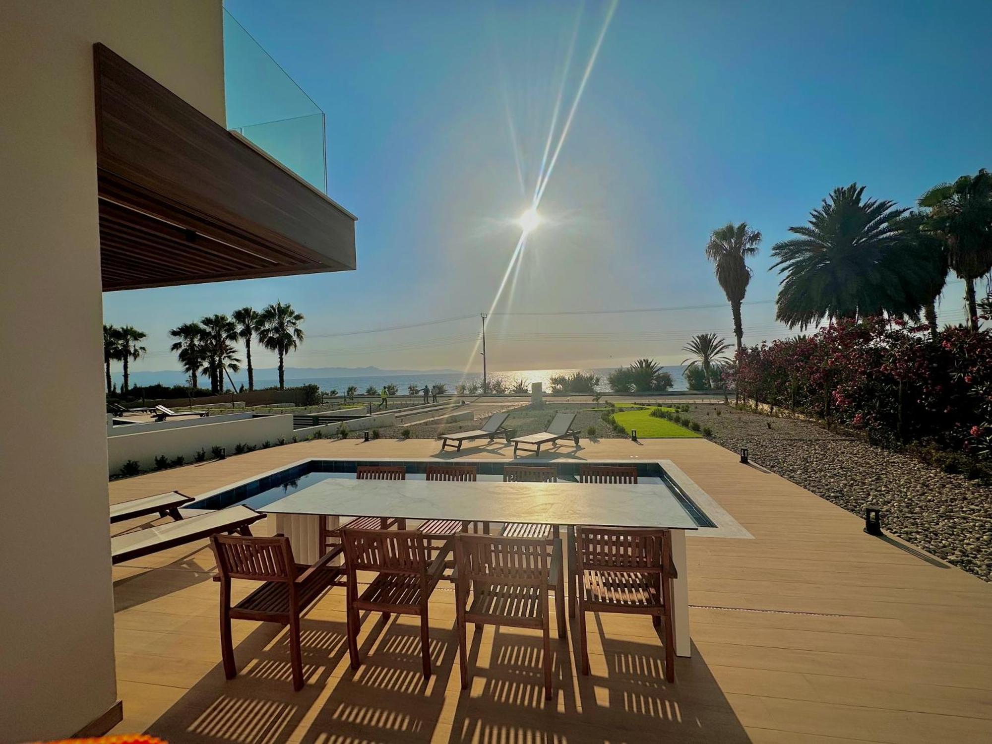 Santa Barbara Seafront Villas W Jacuzzi Pool Paphos Kültér fotó